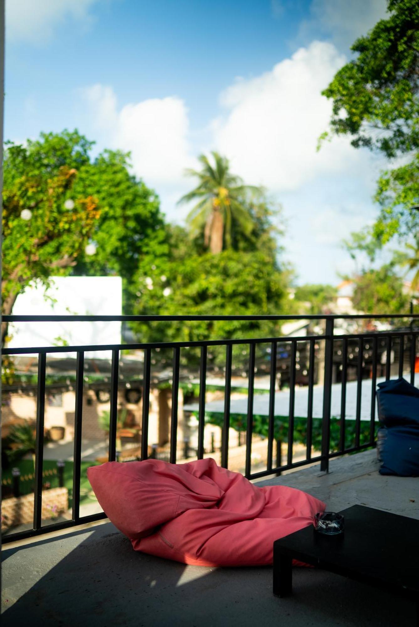 Bad Monkey Samui Hostel Чавенг Экстерьер фото