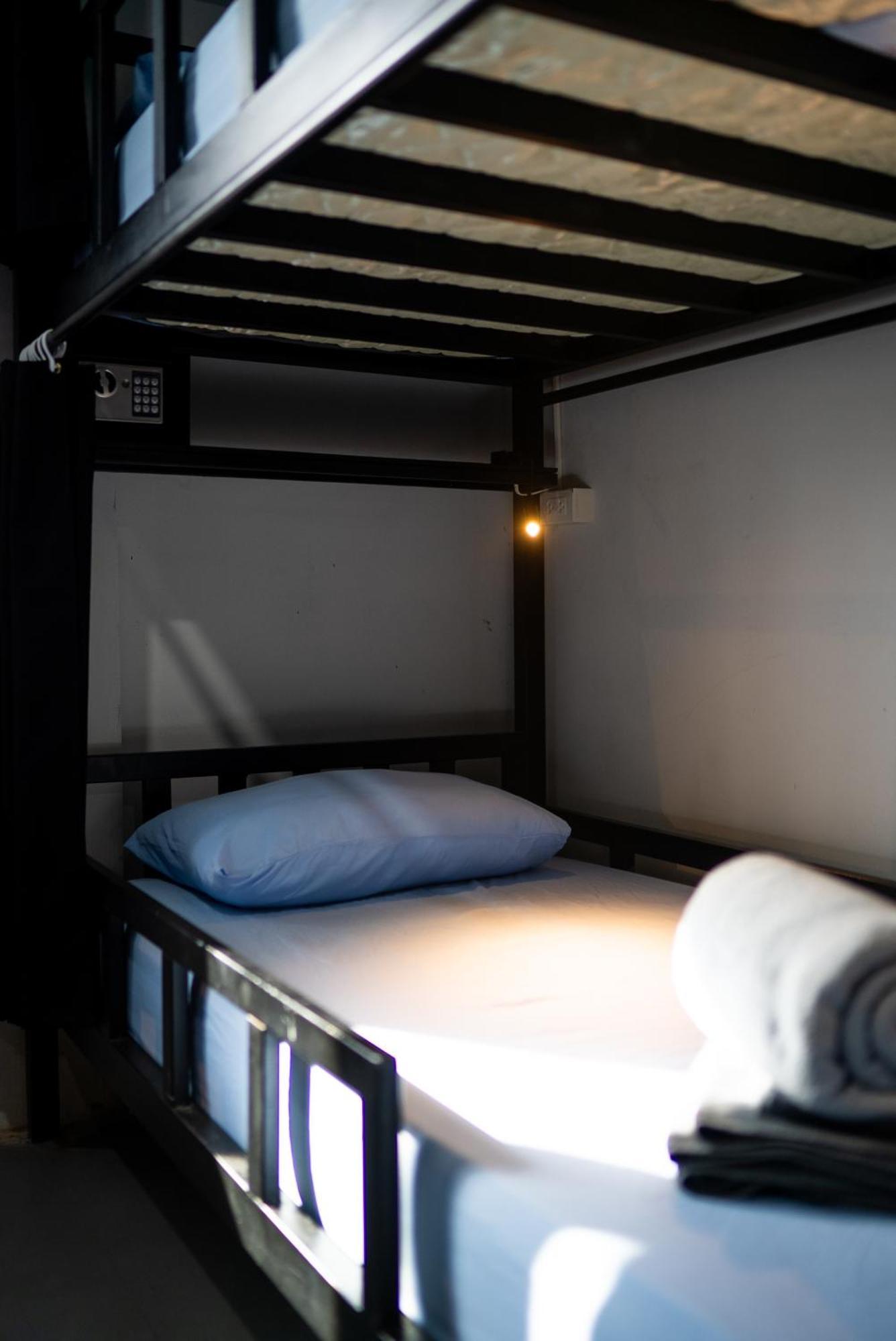 Bad Monkey Samui Hostel Чавенг Экстерьер фото